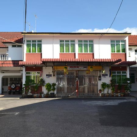 Megastar Inn Vacation Stay Kangar Buitenkant foto